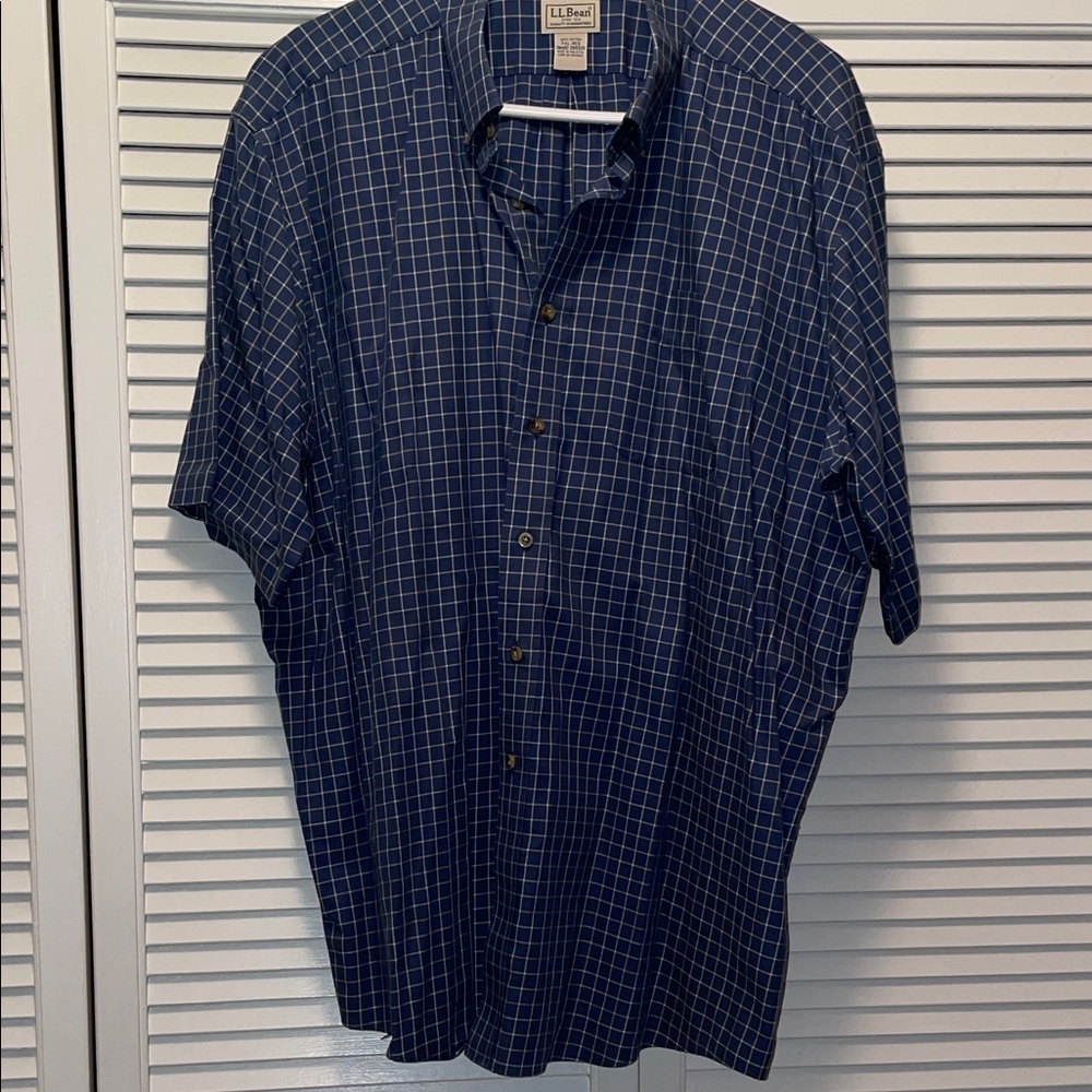 L.L. Bean Men's Navy Plaid Button Down Shirt, XXL-REG - Picture 1 of 3